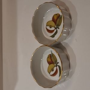 Royal worcester evesham 4"tart dishes England